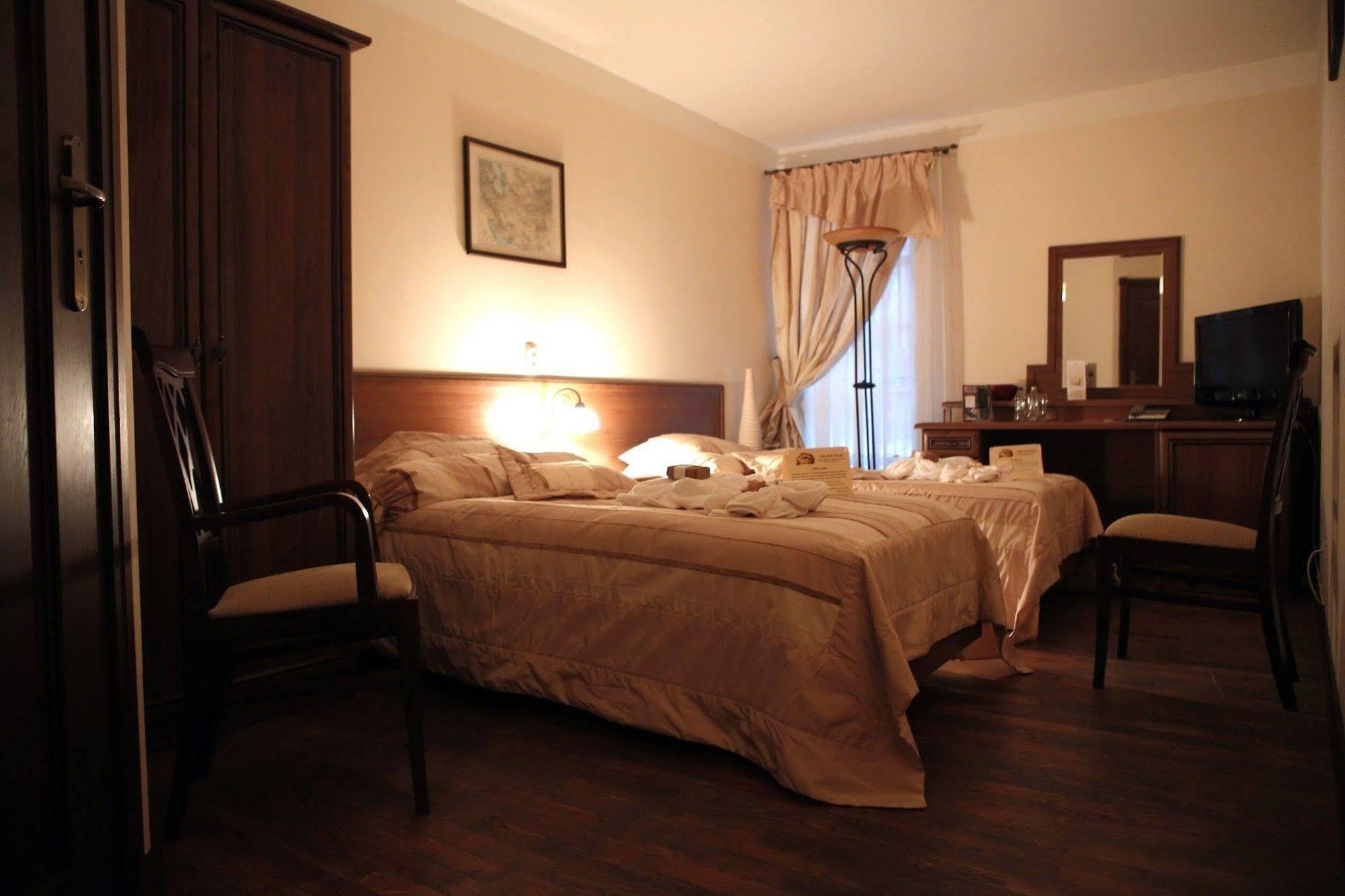 Villa Toscana Warszawa Εξωτερικό φωτογραφία