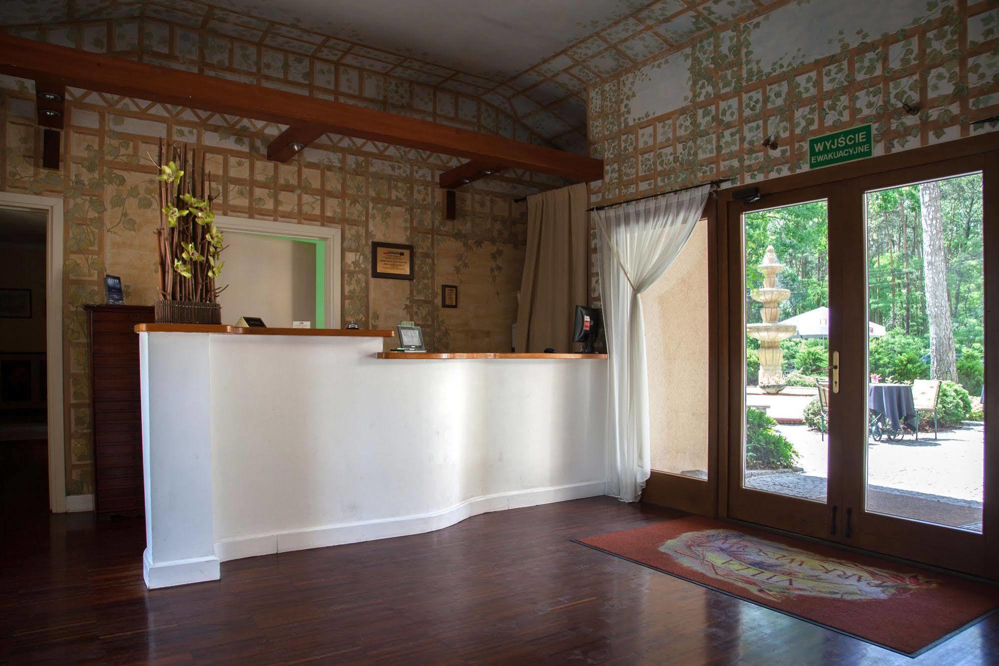 Villa Toscana Warszawa Εξωτερικό φωτογραφία
